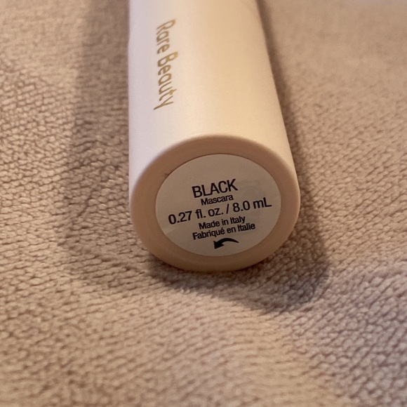 Rare Beauty by Selena Gomez Perfect Strokes Mascara Black Mini 8ml - Picture 5 of 6